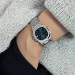 Patek Philippe Nautilus 3900/1A ‘Ladies’ Quartz Stainless Steel Blue Dial - Image 4